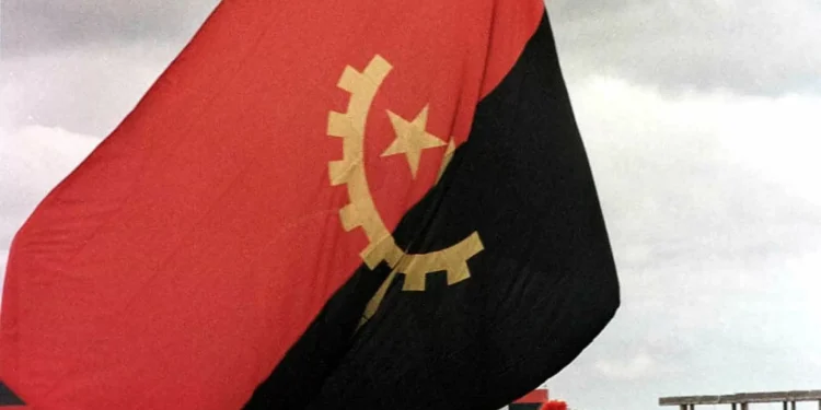 Caminho-de-Ferro de Benguela vai transportar pequenas cargas para Lobito