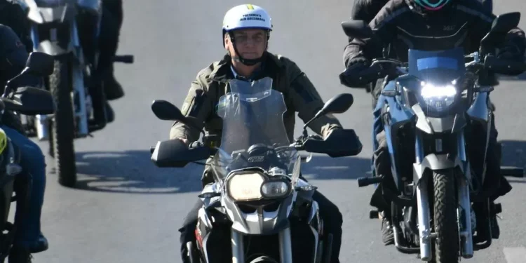 PM do DF monta esquema de segurança antes de motociata com Bolsonaro