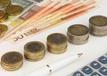 Trabalhadores da Aunde Portugal exigem melhores salários