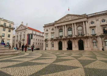 Trabalhadores da Câmara de Lisboa têm novo acordo coletivo de trabalho