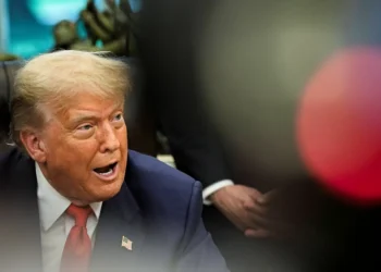 Deputados da base de Lula repercutem novas tarifas de Tump