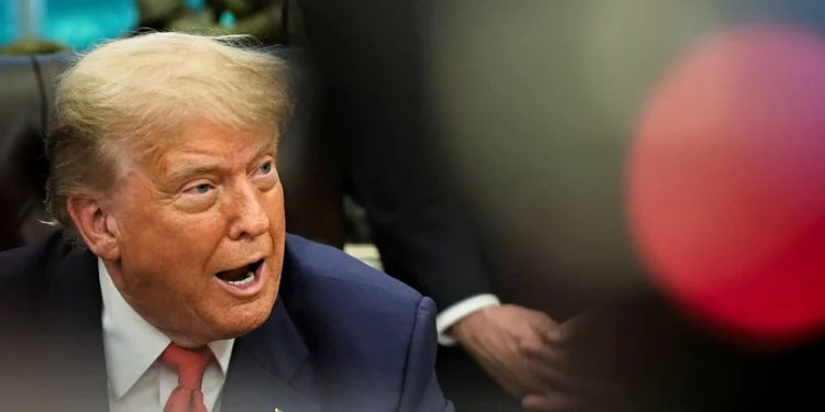 Deputados da base de Lula repercutem novas tarifas de Tump