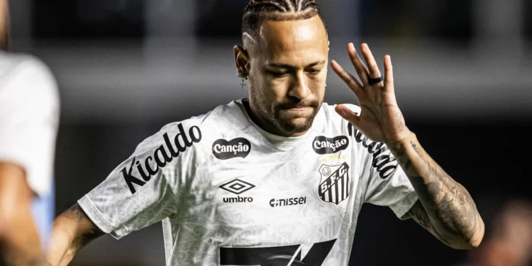 Torcida organizada critica Neymar em nota: “Ninguém é maior que o Santos”