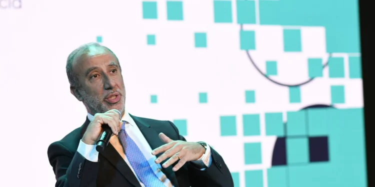 AdC: Escassez de talento e restrições à mobilidade laboral fragilizam concorrência no setor da IA