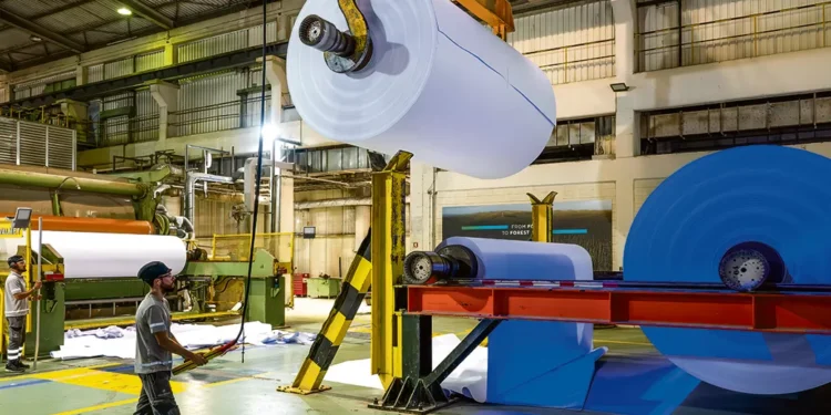 Lucros da Navigator caem 46,3% no primeiro semestre para 85,2 milhões de euros