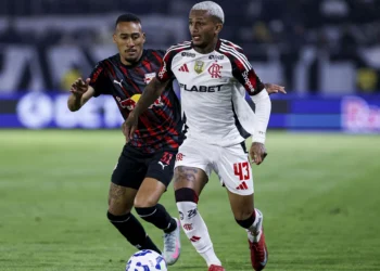 Wesley marca em “despedida”, e confirma vitória do Flamengo no Brasileirão