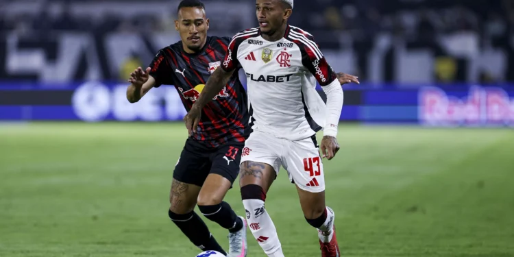 Wesley marca em “despedida”, e confirma vitória do Flamengo no Brasileirão