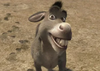 “Shrek”: Eddie Murphy dá detalhes sobre filme derivado focado no Burro
