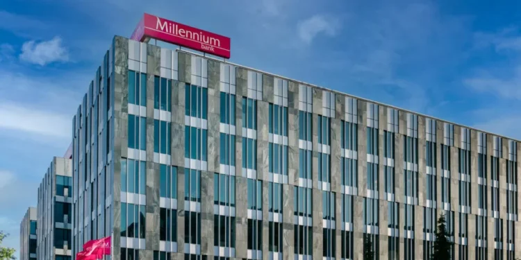 Bank Millennium com provisões de 119 milhões de euros para riscos com créditos em francos suíços