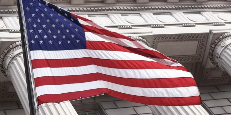 EUA vão exigir caução de até 13 mil euros para vistos de negócios e turismo