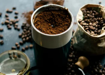 Embalagem de 250 gramas de café ultrapassa os 5 euros. Subiu 67 cêntimos