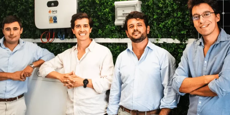 Bling Energy fecha parceria de investimento de 15 milhões com a BlueCrow para acelerar transição energética