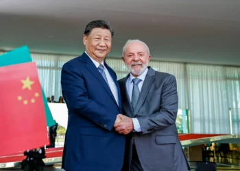 Lula liga para Xi e conversa sobre parceria bilateral e novos negócios