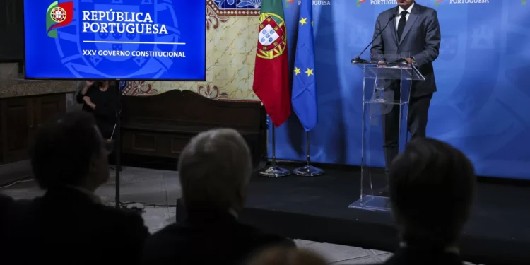 Governo aprova apoios à tesouraria e reposição da atividade em empresas