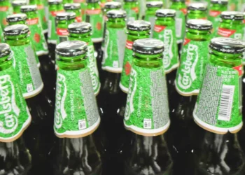 Lucros da Carlsberg caem 4,7% no 1.º semestre para 477,3 milhões