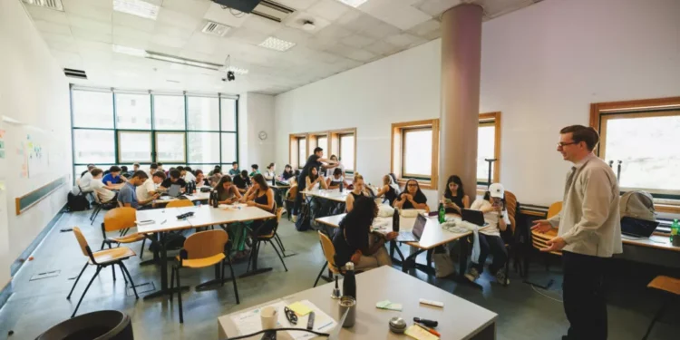 Empreendedorismo: 84 jovens criam 15 soluções para responder aos grandes desafios do presente