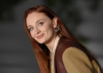 Sophie Turner será Lara Croft na nova série “Tomb Raider” do Prime Video