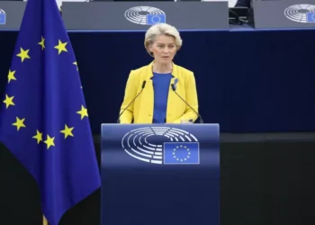 Ursula von der Leyen lamenta acidente mortal com elevador da Glória em Lisboa