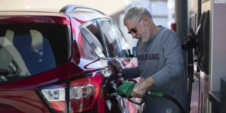 Preços dos combustíveis. Gasóleo sobe, gasolina desce