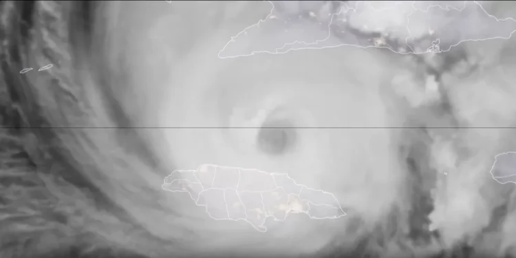 Furacão Melissa se fortalece e retorna à categoria 4