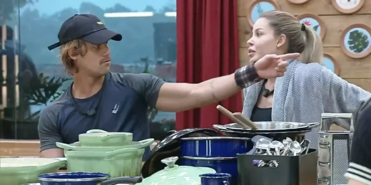 “A Fazenda”: Matheus, Duda e Saory discutem e começam briga generalizada