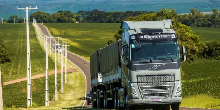 Produção e vendas de veículos caem no terceiro trimestre