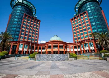 Sonae Sierra compra gestão imobiliária da URW e passa a segundo maior gestor de centros comerciais na Alemanha