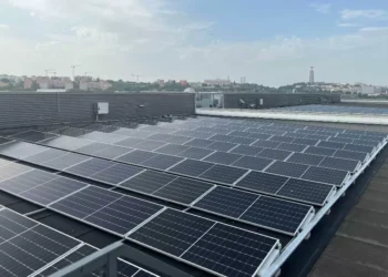 Greenvolt instala painéis fotovoltaicos no Almada Forum com produção superior a um gigawatt