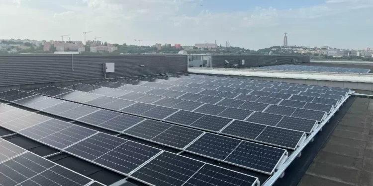 Greenvolt instala painéis fotovoltaicos no Almada Forum com produção superior a um gigawatt