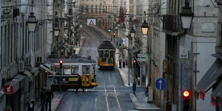 Carris diz desconhecer falhas de empresa externa responsável pela manutenção