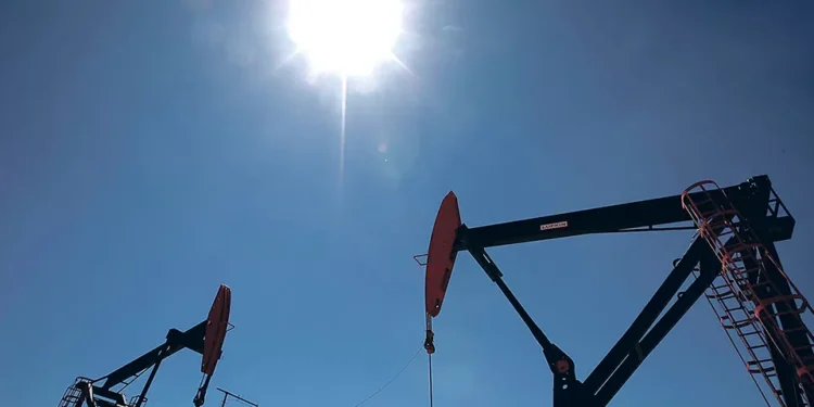 Cotação do Brent para entrega em dezembro estagna nos 65,45 dólares