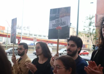 Estudantes do Ensino Superior manifestam-se na capital contra o descongelamento das propinas