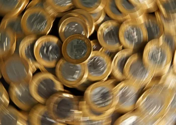 Dívida pública do Brasil atingirá 82% do PIB em 2026, aponta projeção do IFI