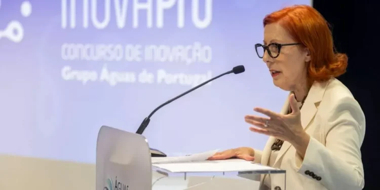 Governo lança projeto-piloto para devolução e reciclagem de têxteis usados em protocolo com APED