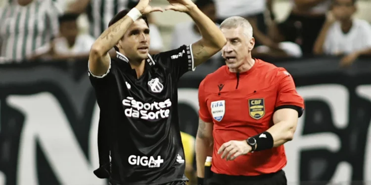 Santos perde para o Ceará e segue em posição delicada no Brasileirão