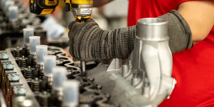 Crédito à indústria de transformação cai quase pela metade em 12 anos