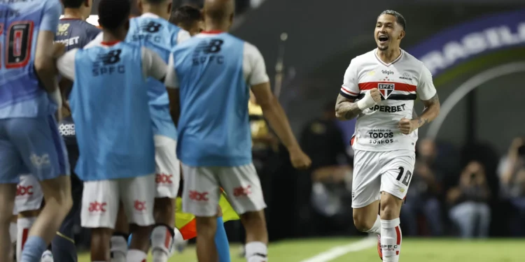 São Paulo: Crespo perde Luciano por lesão e tem baixas no ataque