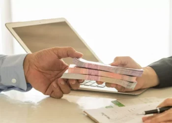 ‘Assédio’ do consignado: 12 empresas são advertidas por abuso, aponta Febraban