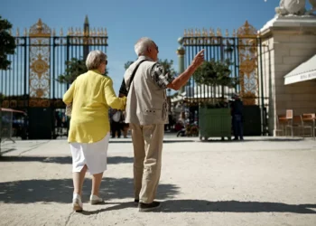 Envelhecimento da população é “bomba-relógio” para crescimento do PIB, diz relatório