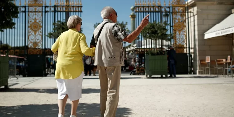 Envelhecimento da população é “bomba-relógio” para crescimento do PIB, diz relatório