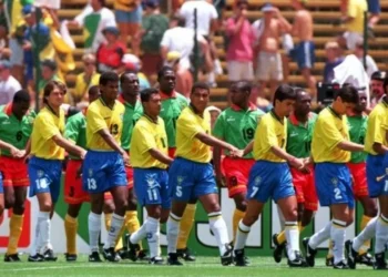 Mãos dadas: Ricardo Rocha se emociona e relembra trajetória do tetra