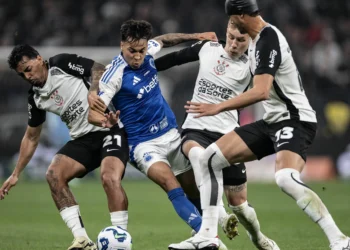 Copa do Brasil: Corinthians e Cruzeiro se acertam sobre presença da torcida