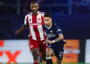 PSV marca nos acréscimos, e empata com o Olympiacos pela Champions