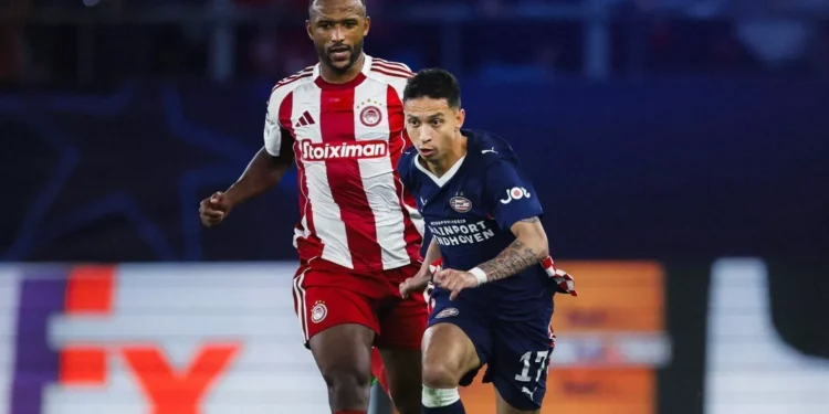 PSV marca nos acréscimos, e empata com o Olympiacos pela Champions