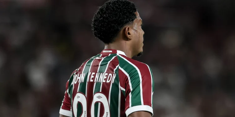 Atacante do Fluminense admite surpresa com postura do São Paulo em goleada