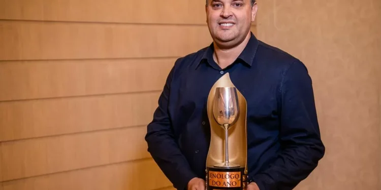 Fábio Góes é o enólogo do ano