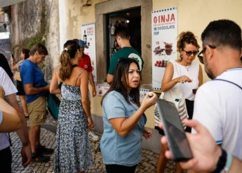 Maioria dos portugueses apoia redução do alojamento local e mais controlo do turismo