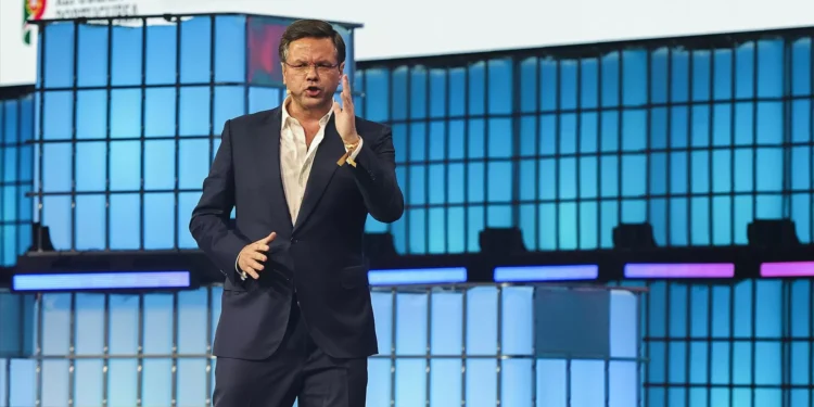Investimento de 16 mil milhões. Ministro da Reforma do Estado lança Portugal como “líder mundial” de IA