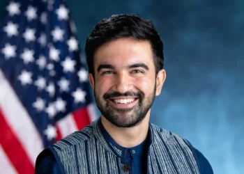 Socialista e muçulmano, Mamdani é eleito prefeito de NY, diz projeção CNN