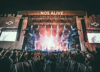 Novobanco volta a ser o banco oficial do NOS Alive na edição de 2026